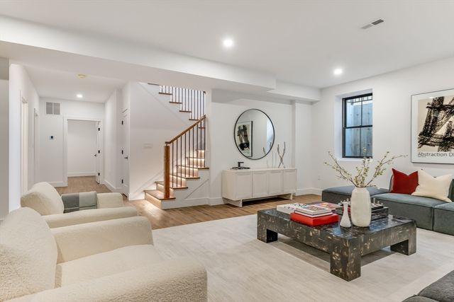 89 Parker Ave, Newton, MA 02461