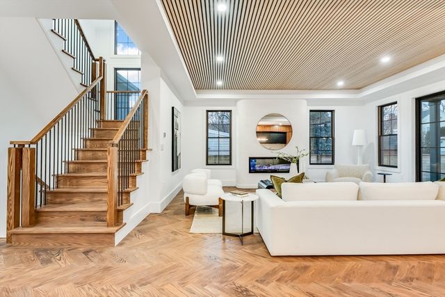 89 Parker Ave, Newton, MA 02461