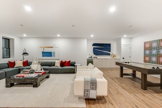 89 Parker Ave, Newton, MA 02461