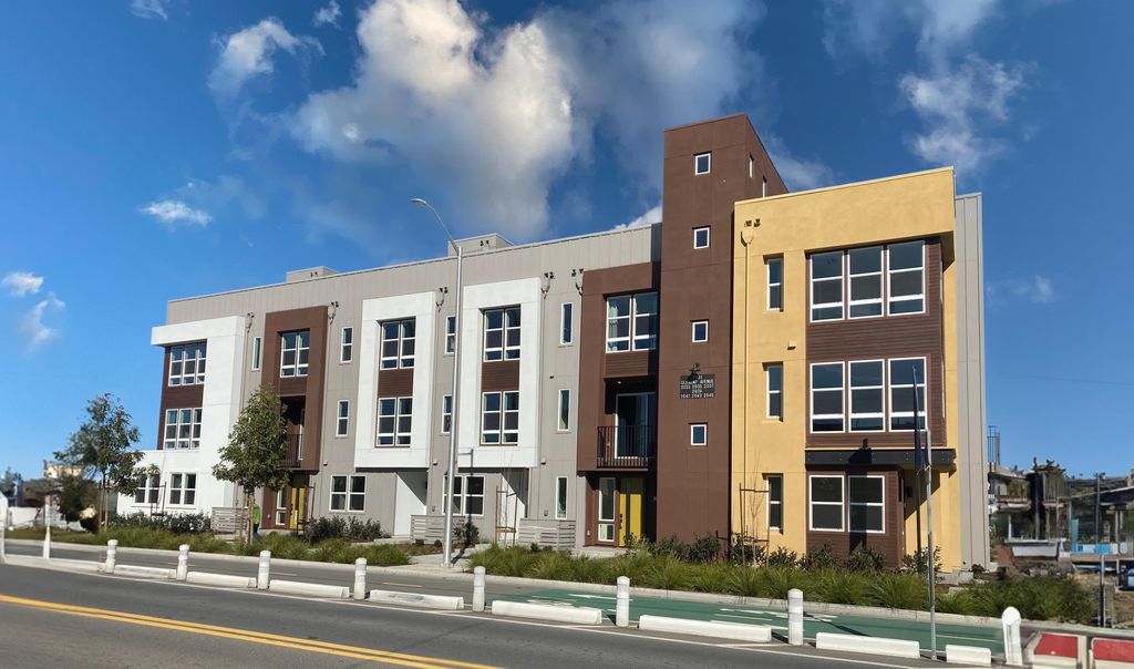 2053 Clement Avenue, Alameda, CA 94501