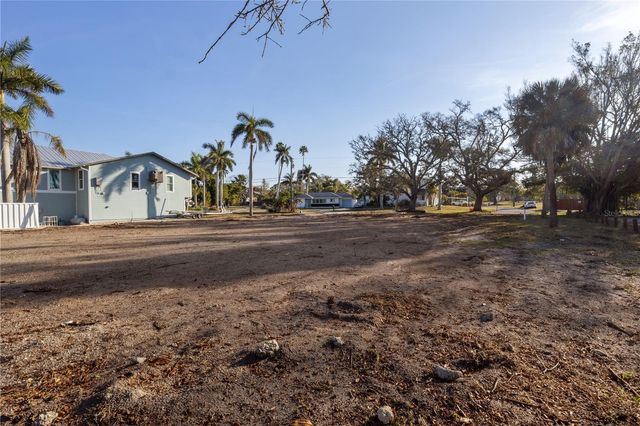 712 PALMA SOLA BOULEVARD, Bradenton, FL 34209