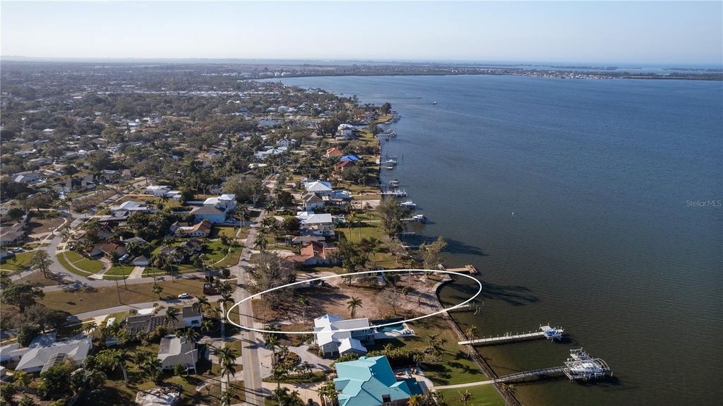 Image 22 of property listing at 712 PALMA SOLA BOULEVARD, Bradenton, FL 34209