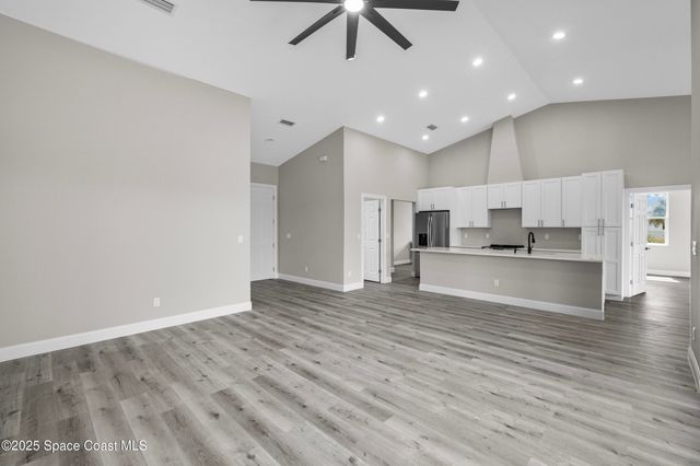 2160 Soria Avenue SW, Palm Bay, FL 32908