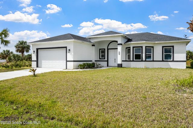 2160 Soria Avenue SW, Palm Bay, FL 32908