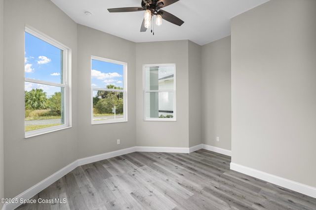 2160 Soria Avenue SW, Palm Bay, FL 32908