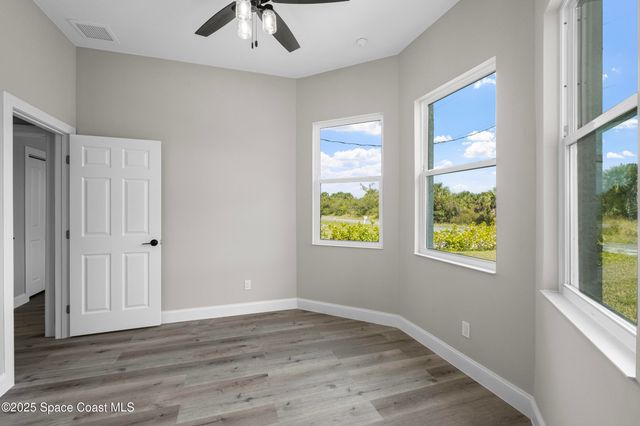 2160 Soria Avenue SW, Palm Bay, FL 32908