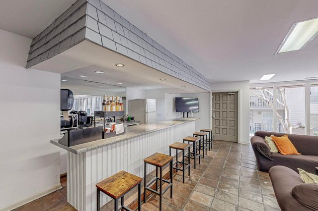 4845 Cedar Springs Road 164, Dallas, TX 75219