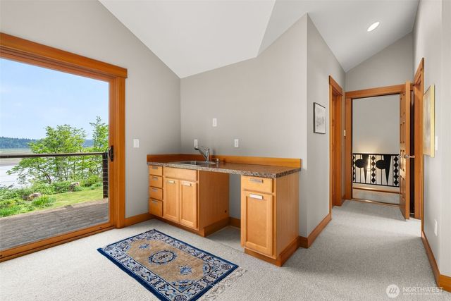 4702 Luhr Road NE, Olympia, WA 98516
