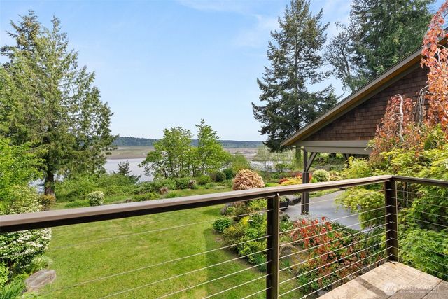 4702 Luhr Road NE, Olympia, WA 98516