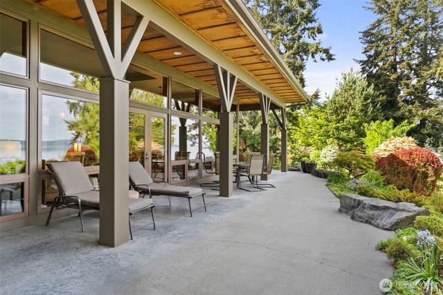4702 Luhr Road NE, Olympia, WA 98516