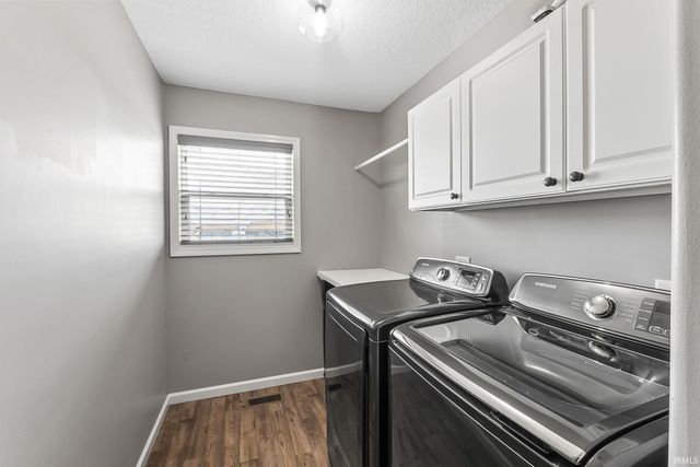 13316 Synch Court, Fort Wayne, IN 46814