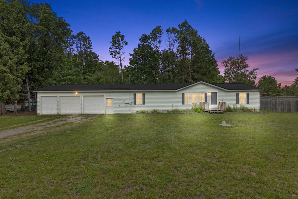 18720 Stonehouse Road, Green Twp, MI 49639
