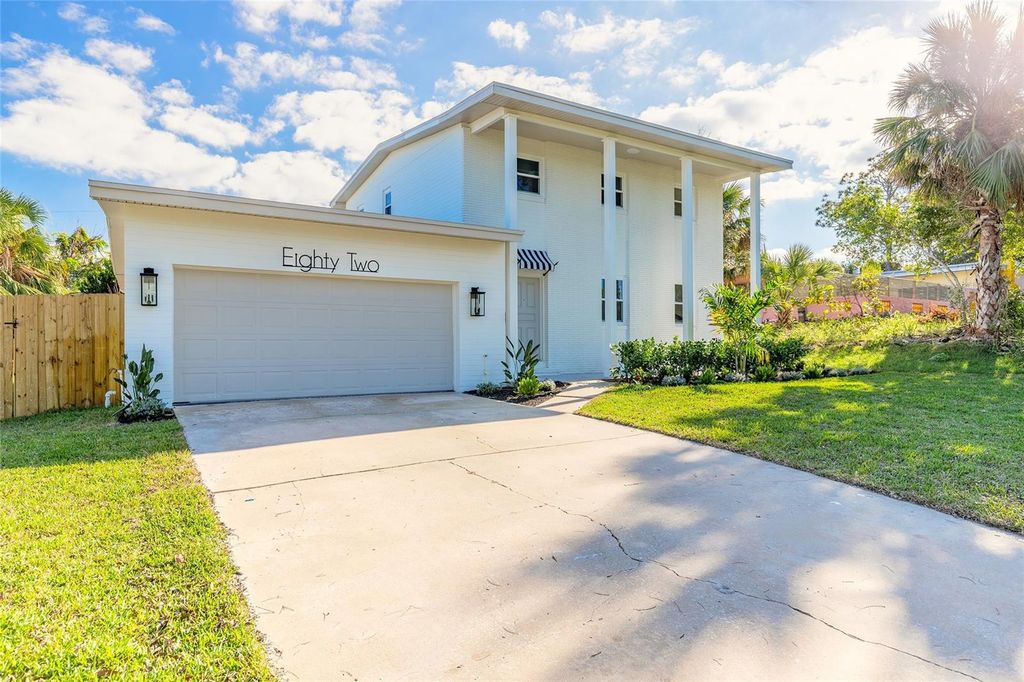 Image 2 of property listing at 82 RAY MAR DRIVE, Ormond Beach, FL 32176