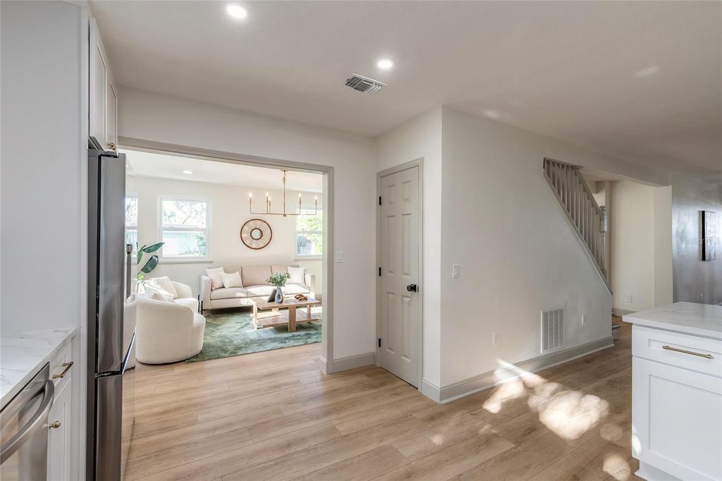 Image 13 of property listing at 82 RAY MAR DRIVE, Ormond Beach, FL 32176