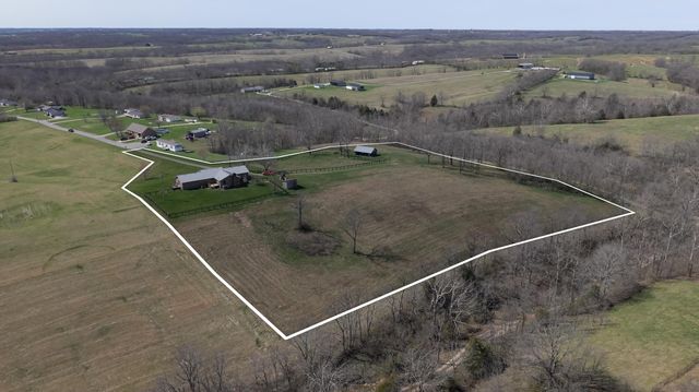 1000 Double M Lane, Mt Sterling, KY 40353