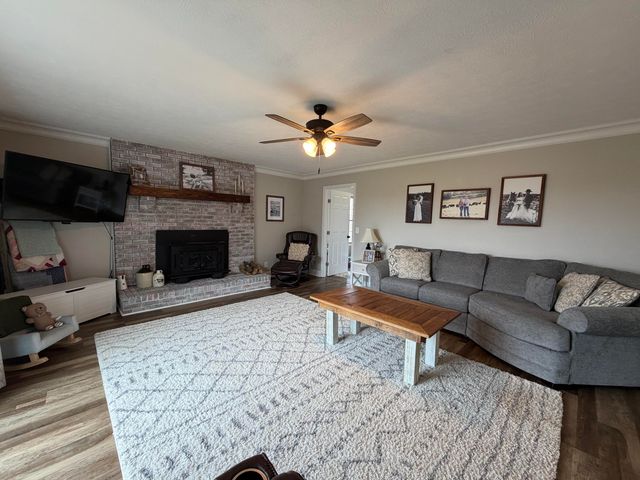 1000 Double M Lane, Mt Sterling, KY 40353