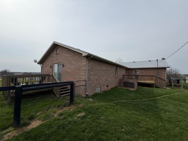 1000 Double M Lane, Mt Sterling, KY 40353