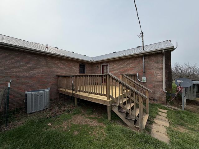 1000 Double M Lane, Mt Sterling, KY 40353