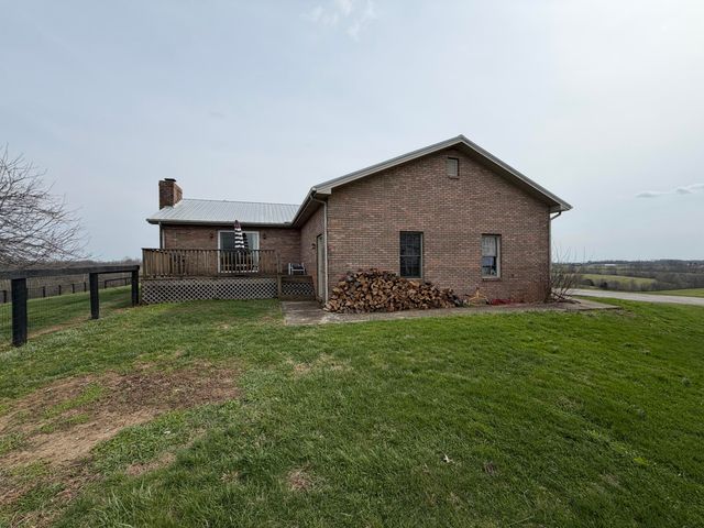 1000 Double M Lane, Mt Sterling, KY 40353