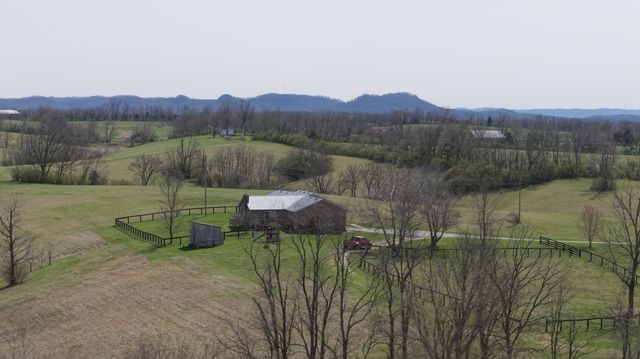 1000 Double M Lane, Mt Sterling, KY 40353