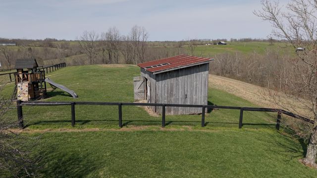 1000 Double M Lane, Mt Sterling, KY 40353