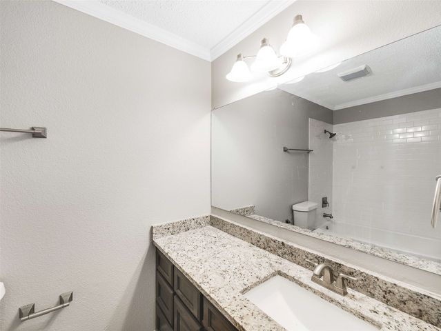 6616 Armando Avenue, Fort Worth, TX 76133