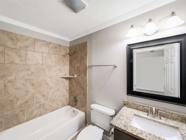 6616 Armando Avenue, Fort Worth, TX 76133