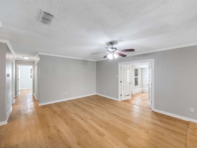 6616 Armando Avenue, Fort Worth, TX 76133