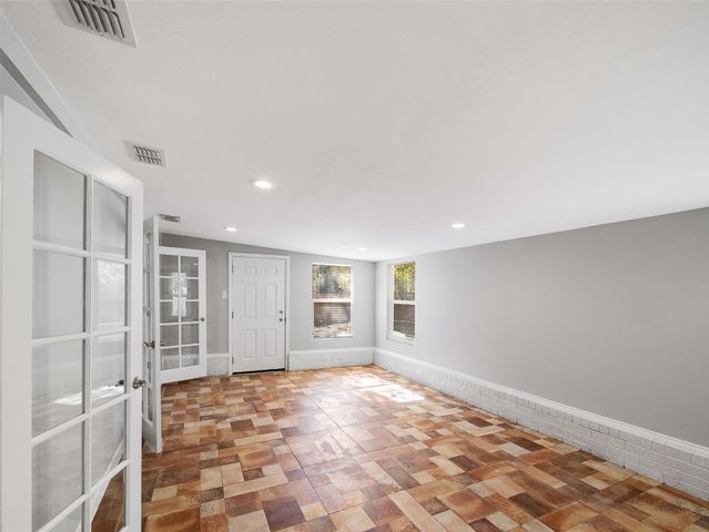 6616 Armando Avenue, Fort Worth, TX 76133