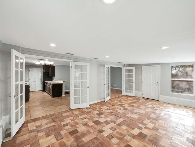 6616 Armando Avenue, Fort Worth, TX 76133