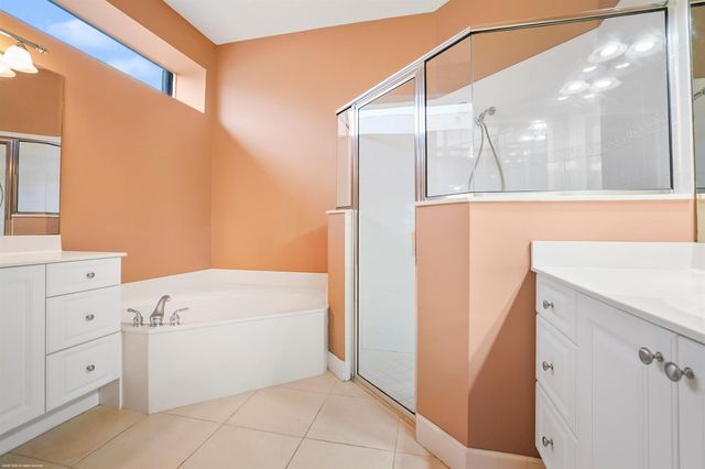 442 NE Leaping Frog Way, Port St. Lucie, FL 34983