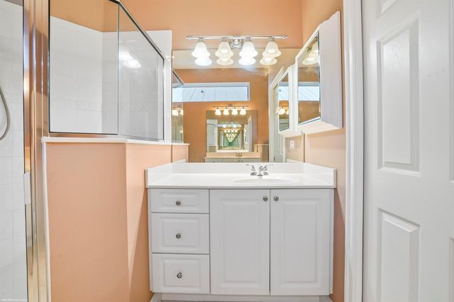 442 NE Leaping Frog Way, Port St. Lucie, FL 34983