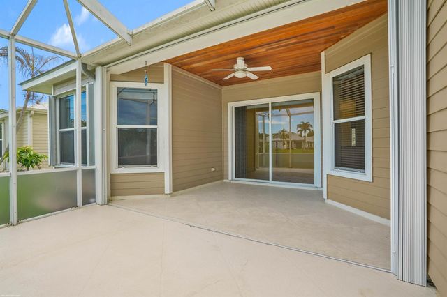 442 NE Leaping Frog Way, Port St. Lucie, FL 34983
