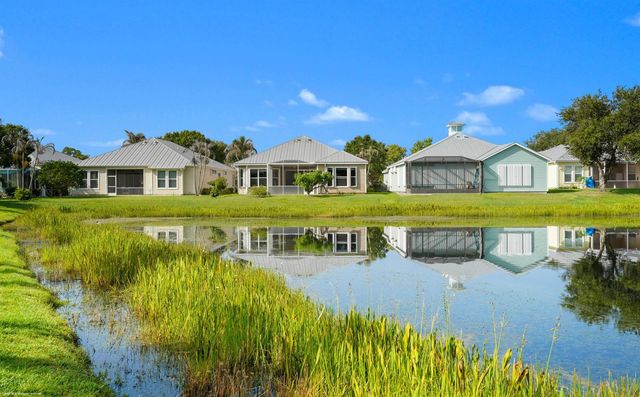 442 NE Leaping Frog Way, Port St. Lucie, FL 34983