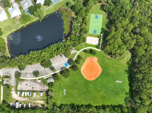 442 NE Leaping Frog Way, Port St. Lucie, FL 34983