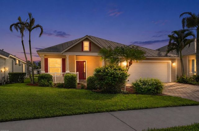 442 NE Leaping Frog Way, Port St. Lucie, FL 34983