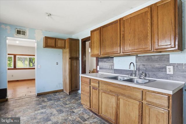 16273 OLD VALLEY PIKE, Edinburg, VA 22824