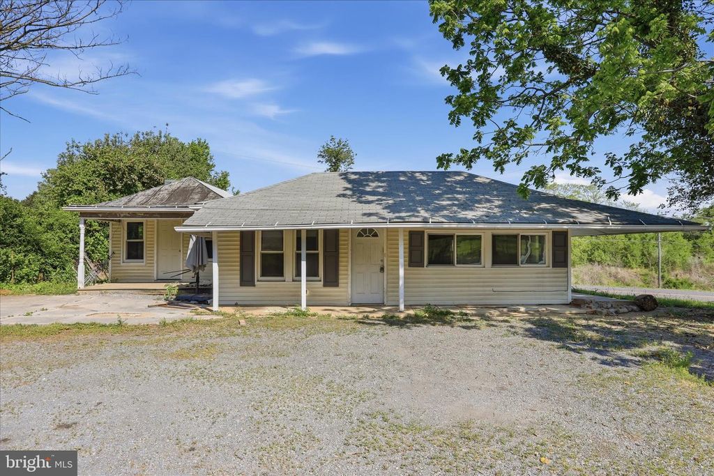 16273 OLD VALLEY PIKE, Edinburg, VA 22824