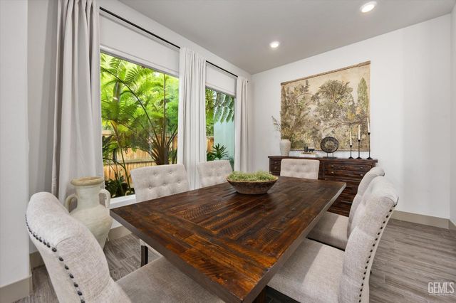 9104 Majestic Falls Lane, Shafter, CA 93263