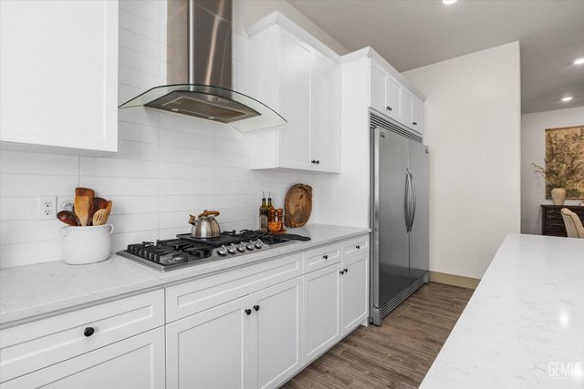 9104 Majestic Falls Lane, Shafter, CA 93263