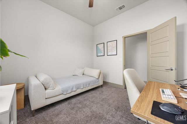 9104 Majestic Falls Lane, Shafter, CA 93263