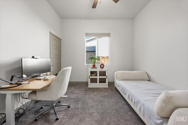 9104 Majestic Falls Lane, Shafter, CA 93263