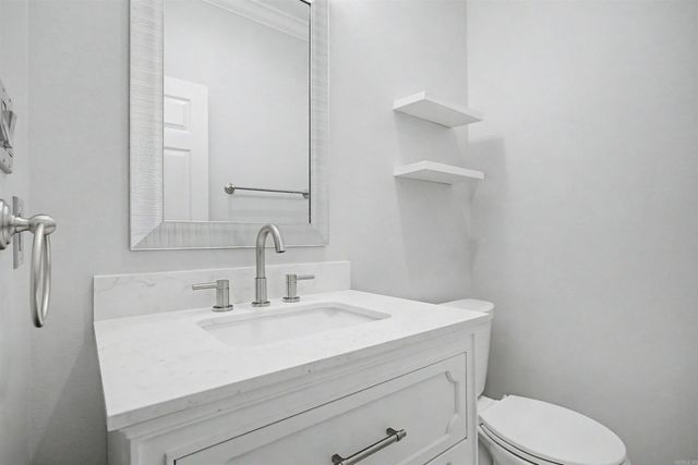 44 W Point, Maumelle, AR 72113