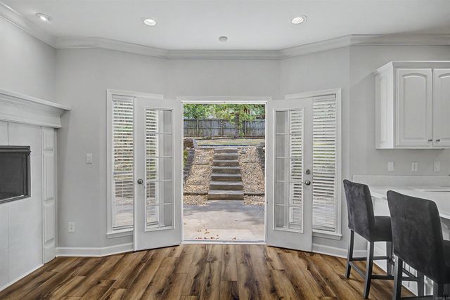 44 W Point, Maumelle, AR 72113