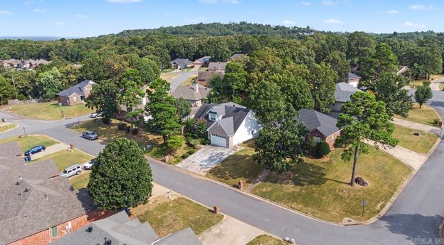 44 W Point, Maumelle, AR 72113