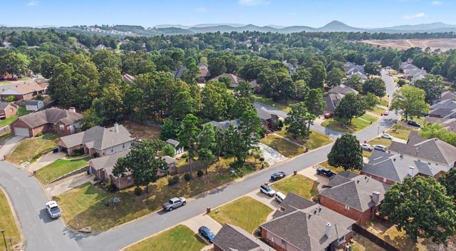 44 W Point, Maumelle, AR 72113
