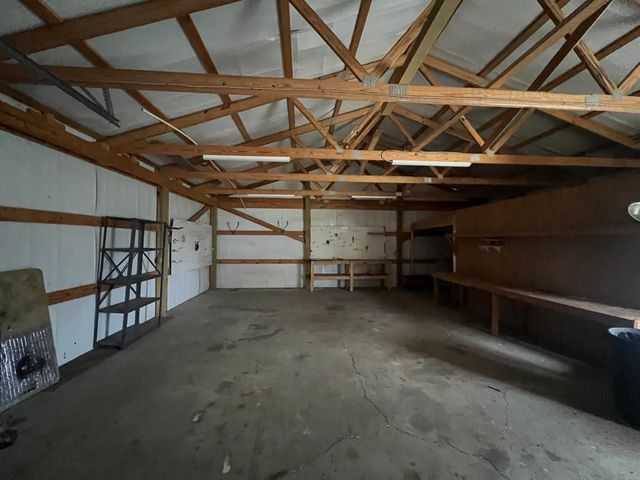 7210 Highland Rd, Portland, TN 37148