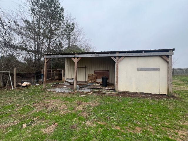 7210 Highland Rd, Portland, TN 37148