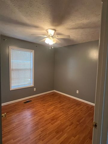 7210 Highland Rd, Portland, TN 37148