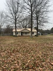 7210 Highland Rd, Portland, TN 37148